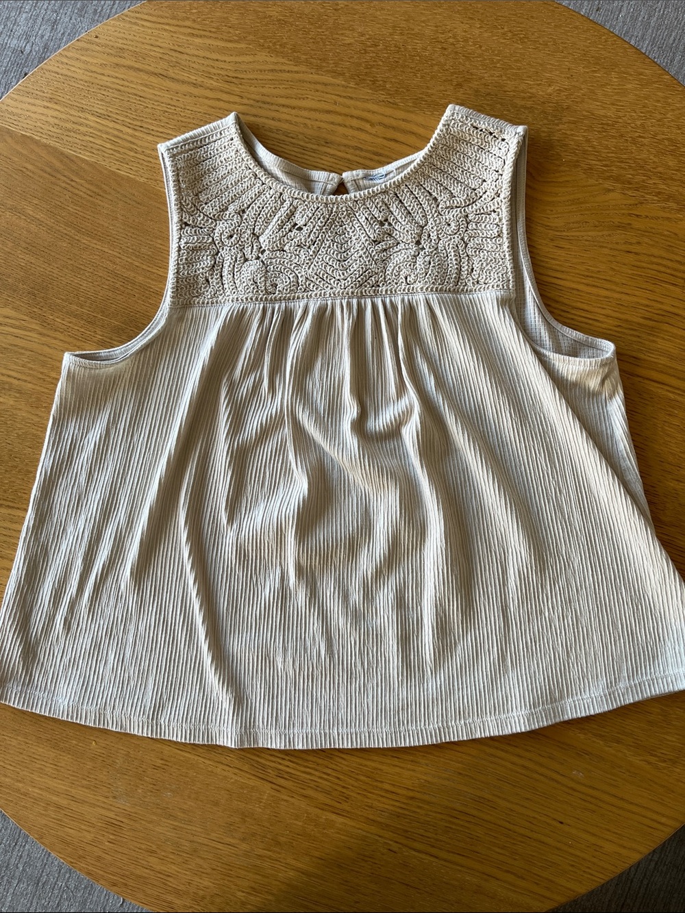 Old Navy Cream Crochet Yoke Sleeveless Camisole